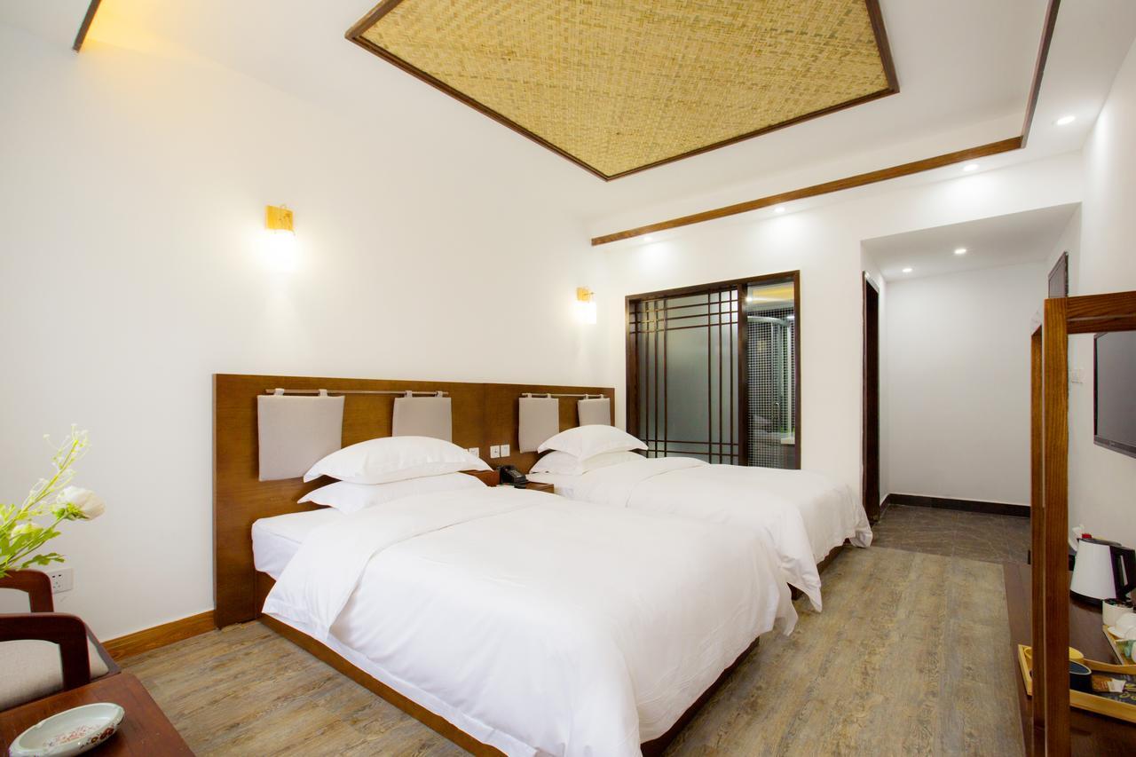 Fenghuang Poshan Inn Exterior photo